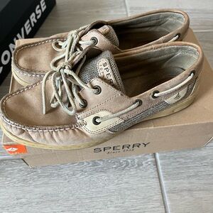 Sperry Tan Boat Shoes with Leather Finish and Moccasin Toe